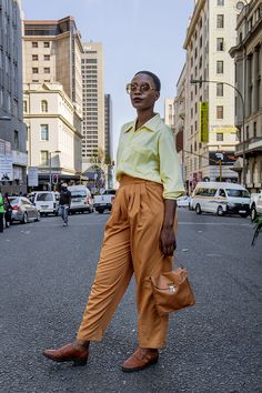 BLACK FASHION - Style Jammin  Photography: @Themba_Mbuyisa ... Current Styles, Black Women Fashion, Street Style Inspiration, Style Crush, Tomboy Fashion, Street Chic, Street Style Outfit, Work Outfits, Fancy Dresses