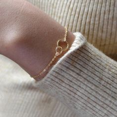 Friendship Bracelet Double Circle on Silver Cable Chain - J F W Karma Bracelet, Eternity Bracelet, Circle Bracelet, Trendy Bracelets, Dainty Bracelets, White Rose Gold, Gold Filled Chain, Jewelry For Women, Sister Gifts