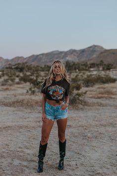 Cara Jourdan | Rebel Rider. 1970 Western Fashion, Cowgirl Outfit Photoshoot, Yallternative Clothing, Women's Country Outfits, Summer Country Girl Outfits, Country Style Outfits Women, Country Style Women, Desert Style Fashion, Cowgirl Style Outfits Summer