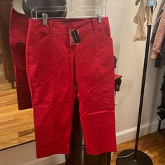 Brand New Pair Of Red Size 2 The Limited Drew Fit Capris Pants New With Tag. Red Shorts For Spring Workwear, Red Short Cotton Pants, Red Mid-rise Work Pants, Red Spring Shorts, Red Mid-rise Shorts For Spring, Red Spring Short Pants, Red Cotton Bottoms For Work, Red Cotton Workwear Bottoms, Red Mid-rise Summer Pants