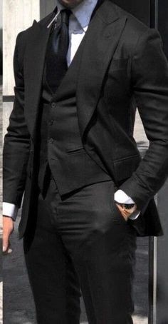 Black Suit Men, Gentleman Aesthetic, Business Jacket, Classy Suits, Classy Outfits Men, Dress Suits For Men, Men Stylish Dress, Guys Clothing Styles, Fashion Suits For Men