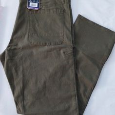 Waterproof Vintage Flex Utility Pant Relaxedfix Size 4034 Casual Outdoor Pants With Five Pockets, Casual Khaki Bottoms With Zip Fly, Cotton Bottoms With Zip Fly For Outdoor, Casual Khaki Bottoms, Outdoor Cotton Bottoms With Zip Fly, Outdoor Cotton Bottoms With Five Pockets, Khaki Utility Bottoms With Zip Fly, Green Straight Leg Work Pants For Outdoor, Casual Bottoms With Zip Fly For Outdoor