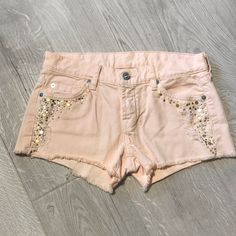 Nwot 7 For All Mankind Embellished Jean Cutoff Shorts Condition: Brand New Without Tag. Never Worn. Color: Blush Pink Size: 24 Other: Shorts Have Silver And Gold Embellishments On Sides (See Photos). Perfect From Clean And Non-Smoking Home. Very Motivated Seller! Make An Offer. Gold Embellishment, Cutoff Shorts, Embellished Jeans, Color Blush, Cut Off Jeans, Cut Off Shorts, Silver And Gold, For All Mankind, 7 For All Mankind