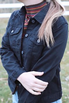 This black denim jacket is the perfect addition to any outfit. Running true to size. Miranda is 5’4” and wearing a size small Outfit Running, Trend Report, Black Denim Jacket, Black Denim, Denim Jacket, Running, How To Wear, Black