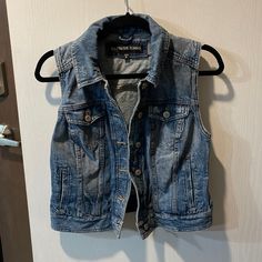 Smoke Free Home Nwot Blue Fall Vest With Pockets, Blue Denim Vest For Fall, Blue Vest With Pockets For Fall, Casual Blue Denim Vest For Winter, Casual Denim Blue Vest For Fall, Casual Light Wash Vest For Fall, Jean Vest, Express Jeans, Jackets & Coats