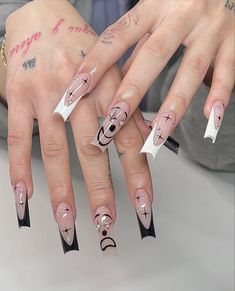 Graduation Nail Designs, Graduation Nails, Diy Acrylic Nails, Grunge Nails, Coffin Press On Nails, Simple Acrylic Nails, Really Cute Nails, Acrylic Nails Coffin Pink, Nails Long