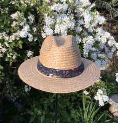 Straw Fedora Hat - Large 60cm   Floral trim which can easily be replaced.  There are some stains to the cream head band consistent with age and use.  Large 60cm.  In good condition overall.  No date or maker's mark.  Natural imperfections in the straw with small breaks consistent with use.  Please check your head measurement before you buy! If you need advice on how best to measure your head, please get in touch. Shipping:  I post U.K. 1st class signed for / international tracked and signed.  I will refund any difference in postage.  I ship worldwide. Please contact me for a shipping quote if your destination is not listed. Buyer pays any additional import duties / taxes.  If you are unhappy with your purchase. please contact me on receipt to discuss. Buyer pays return postage. Adjustable Flat Brim Hat For Garden Party, Adjustable Brimmed Straw Hat For Garden Party, Adjustable Fedora Panama Hat For Garden Party, Adjustable Wide Brim Panama Hat For Garden Party, Adjustable Natural Panama Hat For Garden Party, Adjustable Short Brim Hats For Garden Party, Cream Fedora Hat For Garden Party, Adjustable Short Brim Fedora For Garden Party, Adjustable Fedora Sun Hat For Garden Party