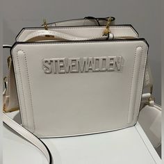 White Steve Madden Bag Steve Madden Purse Crossbody, Steve Madden Purse, Steve Madden Bags, Juicy Couture Bags, Pretty Bags, Cream White, Juicy Couture, Steve Madden, Accessories Design