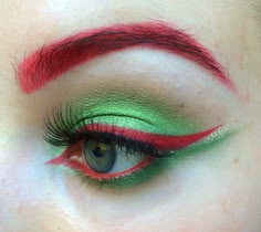 Poison Ivy Kostüm, Maquillage Pin Up, Eye Makeup Red Dress, Poison Ivy Makeup, Poison Ivy Halloween Costume, Fantasy Make-up, Ivy Costume, Poison Ivy Cosplay, Poison Ivy Costumes