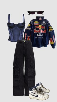 Mode Style Tokyo, Karting Outfit, Racewear Outfits, Racing Style Outfits, F1 Jersey Outfit, Street Racing Outfit For Women, Outfit Ideas Carnival, Niki Concert Outfit, Redbull Outfits