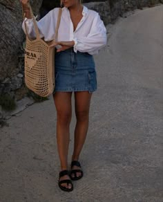 European Summer Style, Style Denim Skirt, Holiday Outfits Summer, Looks Pinterest, Europe Outfits, Italy Outfits, Outfit Inspo Summer, Neue Outfits