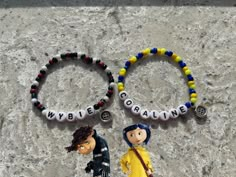 handmade item by me, not official coraline merchandise  perfect gift for coraline fans  amazing quality  packaged safely in a small gift bag  made stretchy elastic so very durable and will fit most sizes  £1 uk first class delivery usually takes up to 5 days to make Coraline Bracelet Diy, Coraline Friendship Bracelet, Coraline Beaded Bracelet, Matching Coraline Bracelets, Coraline And Wybie Bracelets, Coraline Bracelet Ideas, Ideas For Bracelets With Beads, Coraline Merchandise, Coraline Jewelry