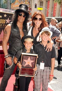 an image of a family on the hollywood walk of fame