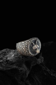 Large Fox Signet ring has been created by talented craftmens as handmade. We design to compliment your style! We believe there is something special for everyone and for every occasion, whether you're shopping for yourself or looking for a gift. Our wide selection of jewelry leaves no doubt or question marks regarding if one can find anything for themselves. Item Details Gender : Male / Female / Unisex Material : 925K Sterling Silver Total weight : 10.00 - 12.00 Gr. (US 11 Size) All our products Hand Forged Symbolic Rings For Collectors, Symbolic Hand Forged Rings For Collectors, Hand Forged Open Symbolic Ring, Symbolic Hand Forged Open Ring, Symbolic Hand Forged Sterling Silver Rings, Symbolic Hand-forged Engraved Ring As A Gift, Symbolic Hand Forged Engraved Ring As Gift, Symbolic Hand Forged Engraved Ring For Gift, Hand Forged Open Signet Ring Gift