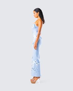 Watch yourself blossom in this blue floral print maxi dress 💙 Crafted from stretch jersey, this gorgeous piece features adjustable straps and a bodycon fit, creating an elegant and eye catching look ✨ Blue Moodboard, Black Off Shoulder, Floral Bodycon, Dress Crafts, Floral Print Maxi Dress, Floral Print Maxi, Graphic Top, Blue Floral Print, White Jersey