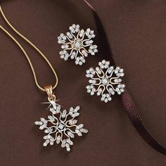 * Material -> Alloy My Bundle Deal! { Get 15% Off W/ 3+ Items } ->Plus, Receive A Free Gift >>Offer Friendly Closet<< >{ All Fair Values Accepted }< Complimentary Gift Wrap! >>>{ Valid On All Jewelry Items }<<< قلادات متدلية, Snowflake Jewelry, Engagement Necklaces, Snowflake Necklace, Crystal Jewelry Sets, Snowflake Earrings, Heart Shaped Necklace, Party Necklace, Charm Necklace Silver