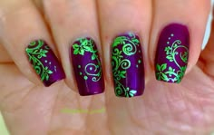 Purple and green Square Nail Art, Nagel Stamping, Template Flower, Stamp Template, Unghie Sfumate, Nail Board, Purple Nail Art, Green Nail Art, Square Nail