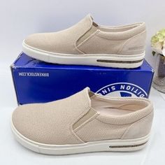 Birkenstock Oswego Slip On Casual Shoe Loafer Sandcastle Beige Canvas Size Eu 36 Womens Us 5- 5.5 Condition: New Without Box Beige Slip-ons With Perforated Toe Box And Round Toe, Beige Round Toe Slip-ons With Arch Support, Beige Cushioned Low-top Loafers, Beige Low-top Loafers With Cushioned Footbed, Casual Low-top Loafers With Medium Width, Casual Flat Loafers With Arch Support, Casual Medium Width Low-top Loafers, Casual Loafers With Arch Support And Flat Heel, Beige Slip-ons With Arch Support And Round Toe