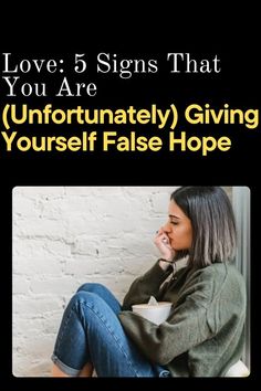 When it comes to love, our gut often tells us the right thing. But when we're head over heels in love, hearts in our eyes and butterflies in our stomachs, it's easy to overhear our own intuition. If you want to find out whether your feelings are reciprocated by the other person, it helps to pay attention to small signs. For so-called "red flags", i.e. warning signs, you should not ignore despite all your infatuation. If he behaves as follows, briefly put on the emergency brake and question whether he really has the same intentions as you: