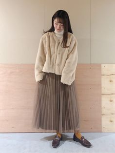 Japanese Work Fashion, Tokyo Street Style Winter 2024, Taiwan Winter Outfit Women, Japan Winter Fashion Women, Tokyo Fashion Winter, Japan Winter Fashion Tokyo, Tokyo Spring Fashion, Tokyo November Outfit, Japanese Outfits Winter