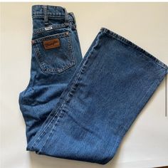 Wrangler Jeans Size - 25 Condition - Perfect Condition Like New Kimes Jeans, Western Clothing, Western Jeans, Style Jeans, Wrangler Jeans, Western Outfits, Western Style, Christmas List, Jeans Style