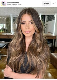 Balayage Hair Caramel, Black Hair Balayage, Honey Brown Hair, Brown Hair Looks, Brown Hair Inspo, Brunette Hair With Highlights, Brown Hair With Blonde Highlights, Brunette Balayage Hair, Honey Blonde Hair