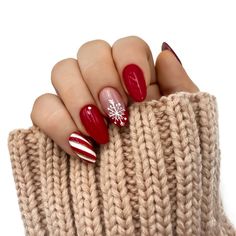 Xmas Nail Art, Nagellack Trends, Christmas Nail Art Designs, Snowflake Nails, Nails 2020