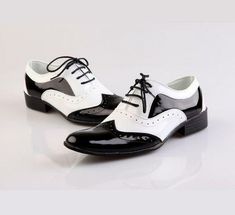 Mens Brogue Pointed Patent Dress formal Shoes Black And White lace up oxford Description Mens Brogue Pointed Patent Dress formal Shoes Black And White lace up oxford Description: Condition: 100% brand new & high quality Size: US 6.5-10 Men's Shoes Size Chart US UK EUR Centimeter 6 5 38 24.0CM 6.5 5.5 39 24.5CM 7 6 40 25.0CM 8 7 41 25.5CM 8.5 7.5 42 26.0CM 9.5 8.5 43 26.5CM 10 9 44 27.0CM 10.5 9.5 45 27.5CM Payment: We accept Paypal only! All payments should be made within 7 days of your last win Psy Gangnam Style, White Oxford Shoes, Patent Leather Oxfords, Men's Wedding Shoes, Brogues Men, Mens Shoes Black, Leather Brogues, Leather Oxford Shoes, Brogue Shoes