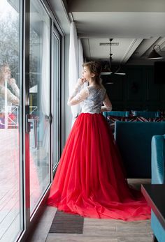 "Red Bridal tulle skirt Red Wedding tulle skirt Long bridal tulle skirt Tulle skirt with train Magnificent tulle skirt Floor lenght skirt A beautiful option for a festive dress -red skirt with a train. The airy splendor of tulle in combination with a lace top creates a stylish bright image. A long train gives the woman a truly royal chic. A luxury model can be a central detail of an evening or wedding ensemble. In this skirt, we perfectly matched the colors of the lining and belt to be the perfe Floor-length Tulle Gown For Quinceanera, Quinceanera Floor-length Gown With Tulle Skirt, Quinceanera Tulle Floor-length Gown, Red Tulle Dresses For Prom Season, Prom Season Organza Ball Gown With Tulle Skirt, Long Train Tulle Gown, Long Train Tulle Dresses, Gown With Long Train And Tulle Skirt, Red Tulle Ball Gown For Prom Season