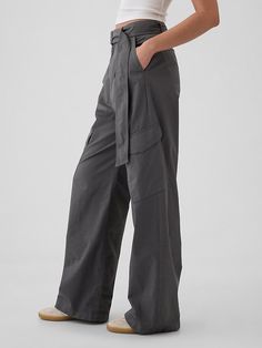 Full Length Cargo Pants For Work, Utility Full Length Parachute Pants For Work, High-waisted Utility Cargo Pants, Cotton Cargo Pants With Belt Loops For Fall, Utility Cargo Pants With Belt Loops And Straight Leg, Fall Cotton Cargo Pants With Belt Loops, Utility Straight Cargo Jeans With Belt Loops, Utility Parachute Pants With Belt Loops, Gap Utility Cargo Pants With Side Pockets