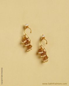 Yellow & Pure Gold Ear Cuff Ear Koppu Designs, Koppu Designs Gold, Bugadi Earring Design, Gold Ear Rings Designs, Wedding Rings Box, Rings Box, Tiny Gold Earrings, Pure Gold Jewellery, Gold Earrings Wedding