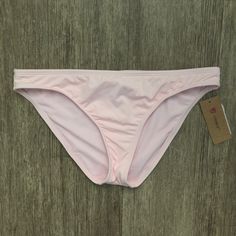 Women's Medium Pink Gold Tone Cremieux Logo Hampton Skinny Brief Self: 83% Nylon, 17% Elastane Lining: 100% Polyester Triangle Swimsuit Top, Zepeto Background, Photoshop Tutorial Photo Editing, Floral Tankini, Panty Style, Triangle Swimsuit, New Photo Download, Tankini Swim Tops, Pretty Lingerie