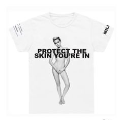 Marc Jacobs Miley Cyrus T-Shirt Protect The Skin You’re In New Medium Made By Marc By Marc Jacobs Brand New With Tags Price Is Firm Marc Jacobs Clothes, Ssc Napoli, Paris T Shirt, White Crew Neck, Yellow Blouse, Linen Short, Grey Tee, The Skin, White Tee