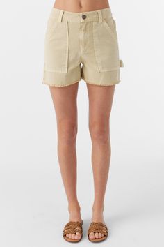 O'Neill Girl's woven short 3'' Inseam Length, 10'' Front Rise Slash Pockets Elastic at Back Waist Back Patch Pockets 100% Cotton twill Flannel Outfits, Spring Suit, Flannel Pants, Denim Sweater, Twill Shorts, Top Graphic Tees, Suit Accessories, Clothing Essentials, Khaki Shorts