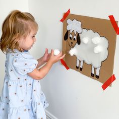 easy_toddler_craft_1 Mess Free Craft, Easy Toddler Crafts, Toddler Craft, Sheep Crafts, Easy Toddler Activities, Baby Play Activities, Montessori Toddler Activities, Farm Activities