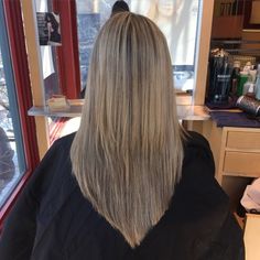 long layered V haircut Step Cut Hairstyle, U Cut Hairstyle, Trendy Layered Hairstyles, V Cut Hair, V Shaped Haircut, V Shape Hair, Long Hair Extensions, Long Layered Haircuts, Long Layered Hair