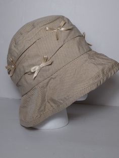 SAKS FIFTH AVENUE Made In Italy Hat 100% Cotton Tan Gigham Ribbon Detail Vintage Size Large Casual Gingham Hats For Summer, Plaid Curved Brim Hat For The Beach, Plaid Curved Brim Hat For Beach, Summer Gingham Hat With Curved Brim, Plaid Hats For Summer Beach, Summer Plaid Brimmed Hat, Plaid Summer Beach Hat, Adjustable Plaid Hats For Beach, Adjustable Plaid Hats For Spring