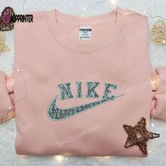 The Dior x Nike Embroidered Sweatshirt is a unique collaboration between two iconic brands, combining luxury and sportswear effortlessly. Made Nike Inspired, Embroidery Shirts, Maroon Hoodie, All Over Print Shirt, Nike Brand, Custom Nikes, Cute Sweatshirts, Hoodie Material, Blue Sweatshirt