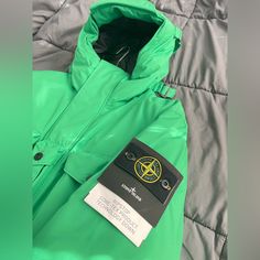 Authentic Bought In Paris Bnwt Size Large Designer Green Winter Outerwear, Stone Island Jacket, Stone Island, Mens Coats, Mens Jackets, Puffer, Jackets & Coats, Brand New, Color