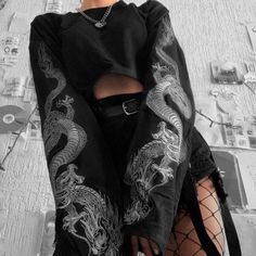 Black Crop Top Hoodie, Gothic Crop Tops, Dark Academia Clothing, Black Clothing, Dragon Print, Print Crop Tops, Autumn Outfit