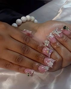 𝒩𝘪𝘤𝘬𝘪𝘴𝘱𝘪𝘯𝘬𝘱𝘳𝘪𝘯𝘵 Blinged French Tip Nails, French Tip With Gems, Retro Nails, Acrylic Nail Set, Punk Nails, Duck Nails, Hard Nails, Colored Acrylic Nails, Girly Acrylic Nails