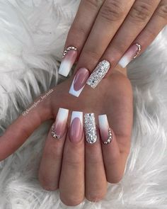 Dimond Nails Ideas Short, Summer Nails Art, French Tip Acrylic Nails, Acrylic Nails Coffin Short, Diamond Nails, Pink Acrylic Nails, Fancy Nails, Chic Nails