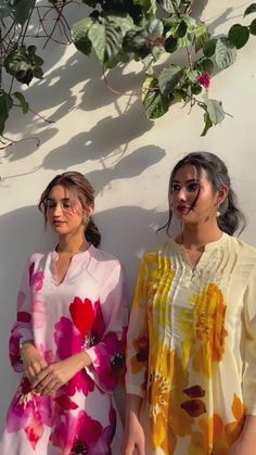 Seher Pink Floral Printed Suit – INCHING INDIA Yellow Silk Blouse With Floral Print, Elegant Floral Print Patterned Sets, Yellow Floral Print Silk Blouse, Elegant Multicolor Sets With Printed Motifs, Elegant Multicolor Printed Sets, Elegant Multicolor Floral Print Sets, Long Sleeve Patterned Set With Floral Print, Long Sleeve Floral Print Patterned Set, Patterned Floral Print Long Sleeve Set