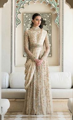 Salwar Kamiz, Indian Bridal Dress, Indian Gowns Dresses, Anarkali Gown, Party Kleidung, Kendall Jenner Outfits, Indian Gowns, Lehenga Designs, Indian Designer Outfits