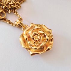 ★ Rose Flower Pendant ★ Handcrafted Rose Flower pendant/necklace for Men and Women. * Materials/Finishes ➤ Sterling Silver (Silver 925) ➤ 24K Gold Plated over Silver 925 ➤ 14K Rose Gold Plated over Silver 925 * Dimensions ➤ ~ 2.2 x 1.9 x 0.9 cm (~ 0.9 x 0.7 x 0.3 inches)/Bail: Suitable for up to ~ 3.0 mm (~ 0.1 inches) Chain  * Weight: ~ 11 grams (in Silver 925) ----------------------------------------------------------------------------- IMPORTANT NOTES: ---------------------------------------- Rose Necklace With Flower Pendant Design, Vintage Rose Design Necklaces In Rose Color, Rose Flower Necklace With Rose Design, Gold Flower Jewelry, Rose Necklace Gold, Rose Gold Flower, Rose Pendant, Precious Jewels, Rose Gold Chain