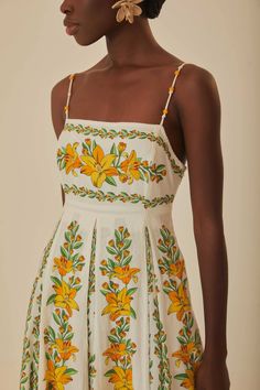 Off-White Tropical Lightness Sleeveless Maxi Dress – FARM Rio Cheap Spring Dresses With Cutout Details, Yellow Dress With Straight Neckline For Summer, White Sleeveless Sundress With Tropical Print, White Tropical Print Sleeveless Sundress, Spring Tropical Dress With Adjustable Straps, Farm Dress, Look Boho Chic, Tropical Fashion, Tropical Escape