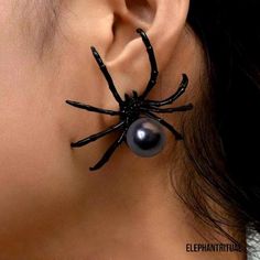 These eye-catching earrings feature a unique blend of playful spider designs and elegant pearls, making them the perfect accessory for your Halloween party. Crafted from durable alloy and lightweight acrylic, they are comfortable for all-day wear while adding a touch of whimsy to any outfit. Whether you're dressing up or looking for a fun gift, these hyperbole earrings are sure to delight. Embrace the spooky season with flair and make a statement that won't go unnoticed! What's included: - 1 Pai Red And Black Spider, Rosé Halloween, Black Diamond Earrings Studs, Black Diamond Studs, Spider Earrings, Black Diamond Earrings, Halloween Spider, Halloween Earrings, Wedding Jewelry Earrings