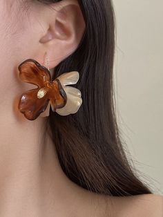 Flower Shape Eardrop Earrings Accessories YELLOW-One_size Red Coffee, Bloom Blossom, Printed Balloons, Vintage Type, Earrings Accessories, Maxi Knit Dress, Resin Earrings, Beauty Expert, Delicate Flower