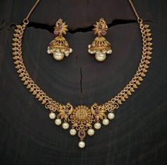 Simple Neck Sets Jewellery, Gold Necklace Set 30 Grams Latest, Gold Necklace Set Indian Weddings, Beautiful Gold Necklace Bridal Jewelry, Gold Set Design 2024, Neckless Gold Jewelry Indian Wedding, Beautiful Gold Necklaces Unique, Antique Gold Jewelry Indian Bridal Jewellery Necklace Set, Gold Jewelry Fashion Unique Necklace