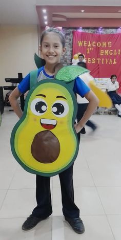 Aguacate 🥑 Diy Avocado Costume, Avocado Craft, Diy Fruit Costume, Food Costumes For Kids, Fruit Fancy Dress, Litchi Fruit, Avocado Costume, Fruit Costumes